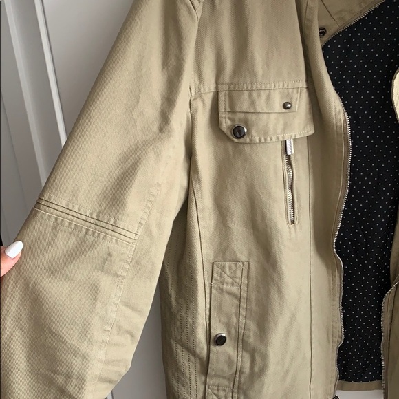 Jacket - Picture 3 of 5